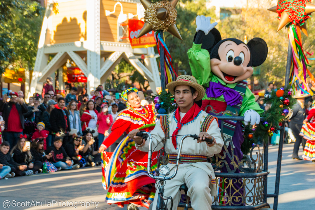 , Disneyland Update – Santa Priced Out of Disneyland