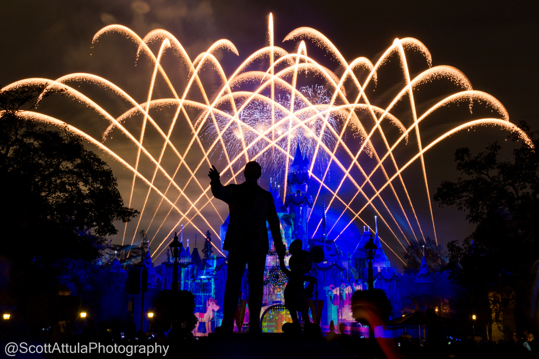 , Disneyland Update – Santa Priced Out of Disneyland