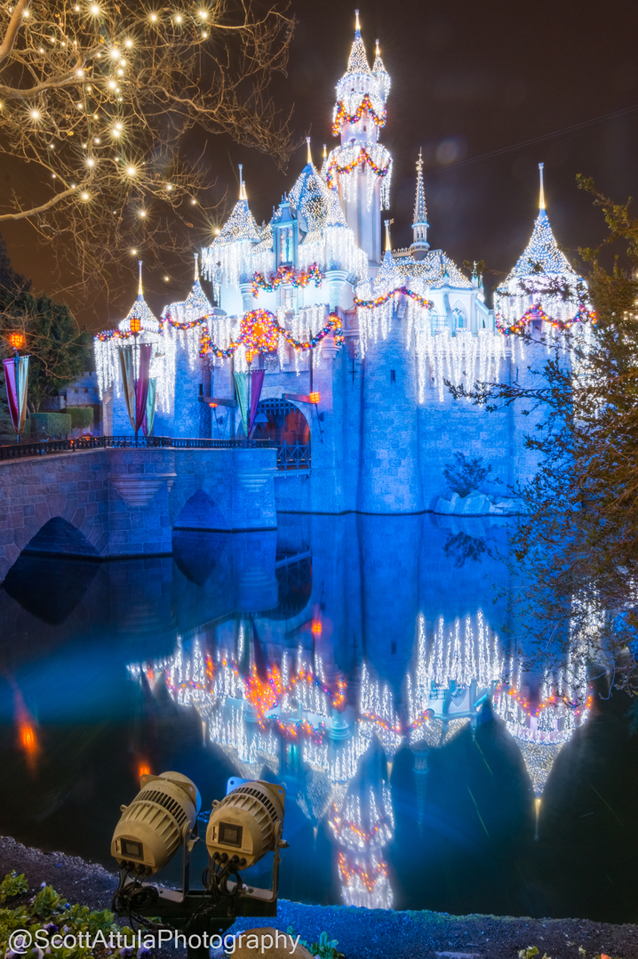 , Disneyland Update – Santa Priced Out of Disneyland