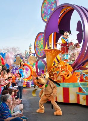 , Updated: Main Street Electrical Parade Returns to Disneyland!