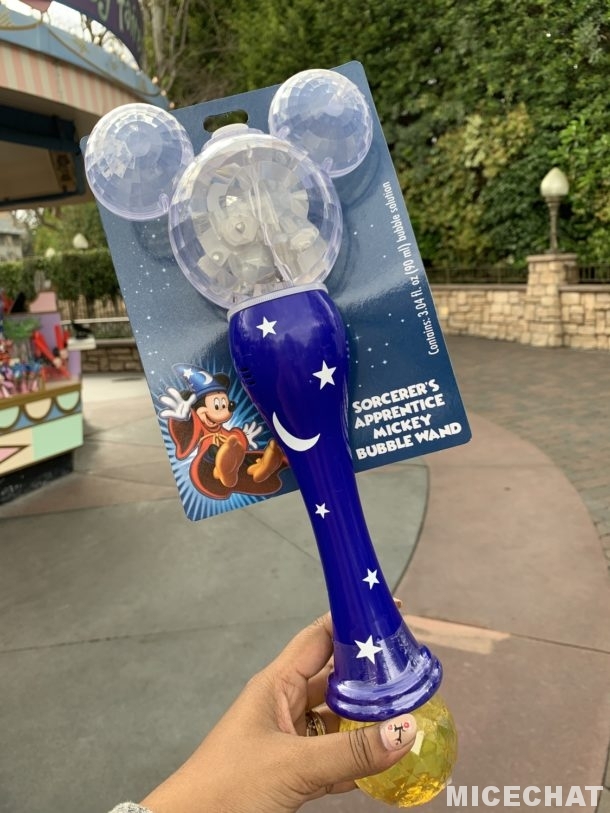 , Disneyland Resort Update – Mickey, Food, and Color