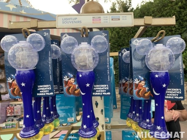 , Disneyland Resort Update – Mickey, Food, and Color