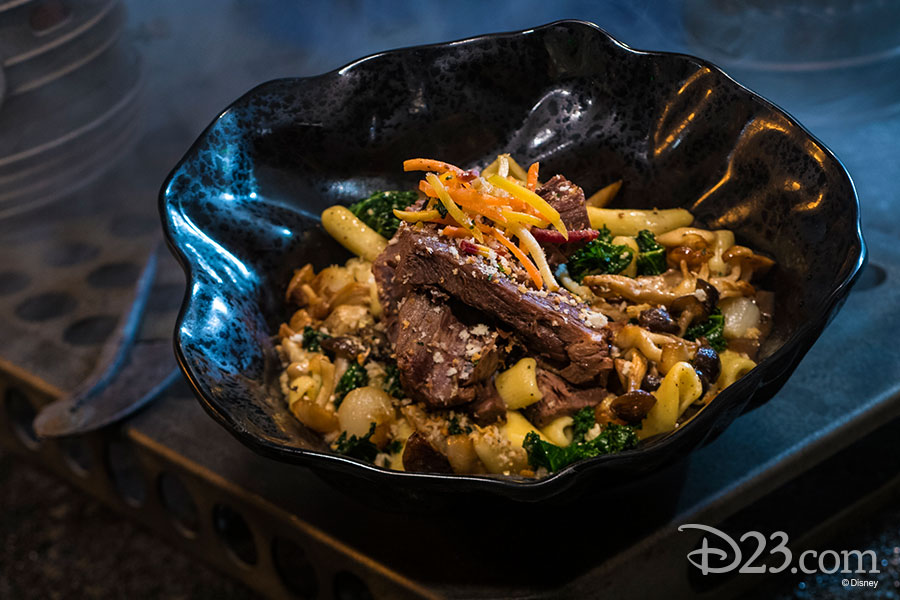 , The Shop Side: Your Guide to Star Wars: Galaxy&#8217;s Edge Restaurants and Shops