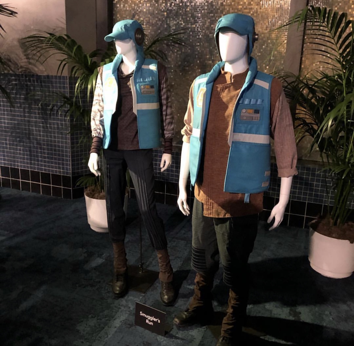 , Star Wars Galaxy’s Edge Costumes Revealed at Disneyland