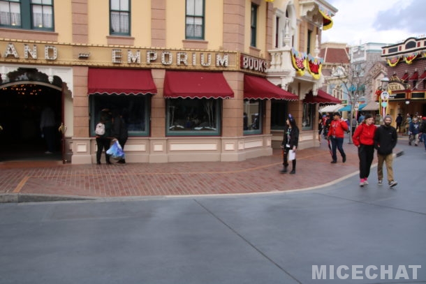 Rainy Days and Mondays, Disneyland Update: Rainy Days and Mondays