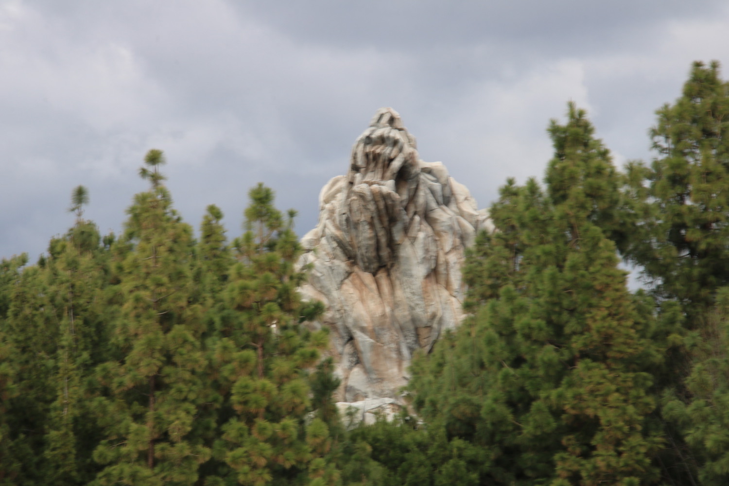 , Disneyland Resort Update – Mickey, Food, and Color