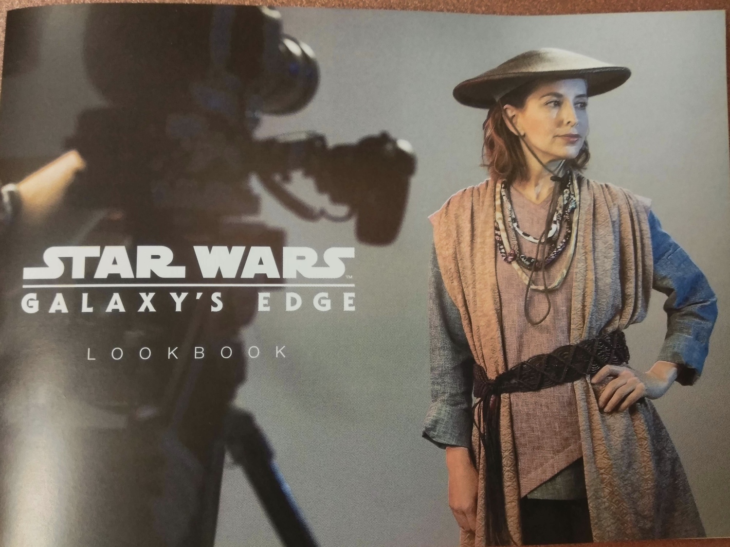 , Star Wars Galaxy’s Edge Costumes Revealed at Disneyland