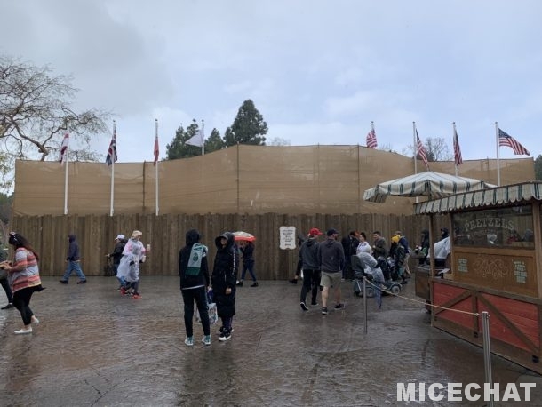 Rainy Days and Mondays, Disneyland Update: Rainy Days and Mondays