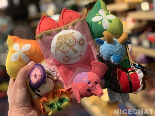 , Disneyland Resort Update – Mickey, Food, and Color