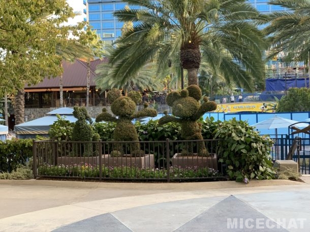 , Disneyland Resort Update – Mickey, Food, and Color