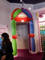 Bing-Bongs-balloon-door