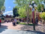 Disneyland-Garden-1