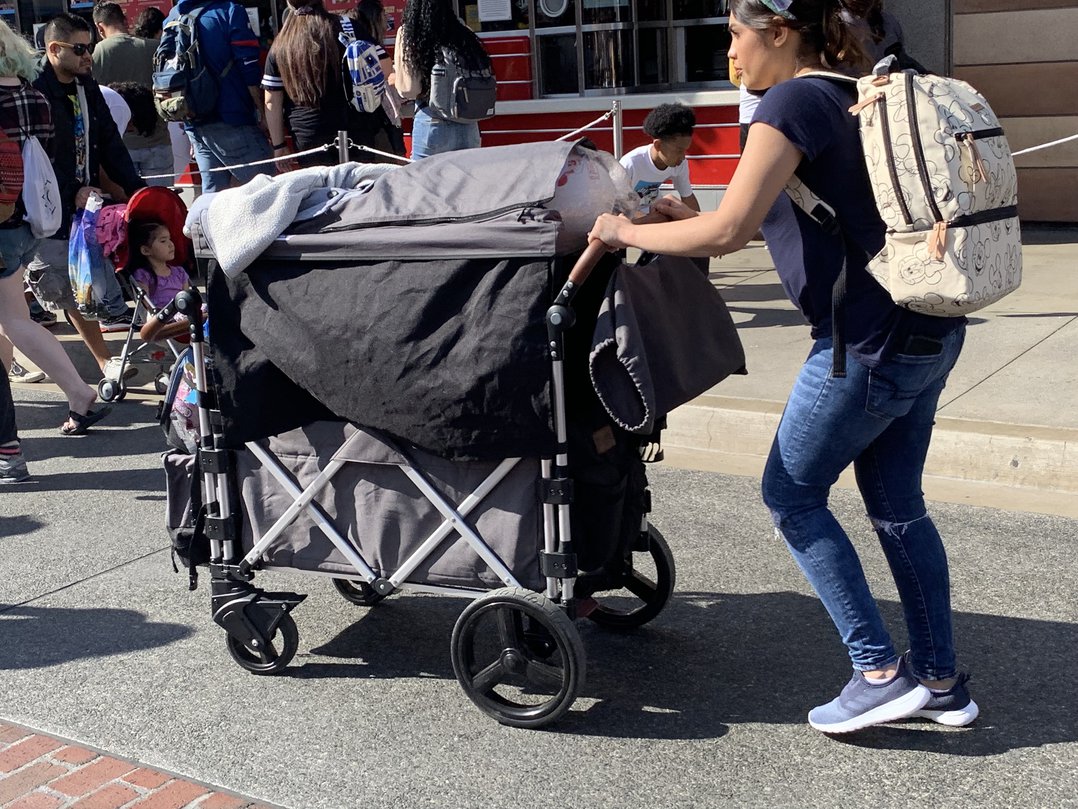 strollers not allowed at disneyland