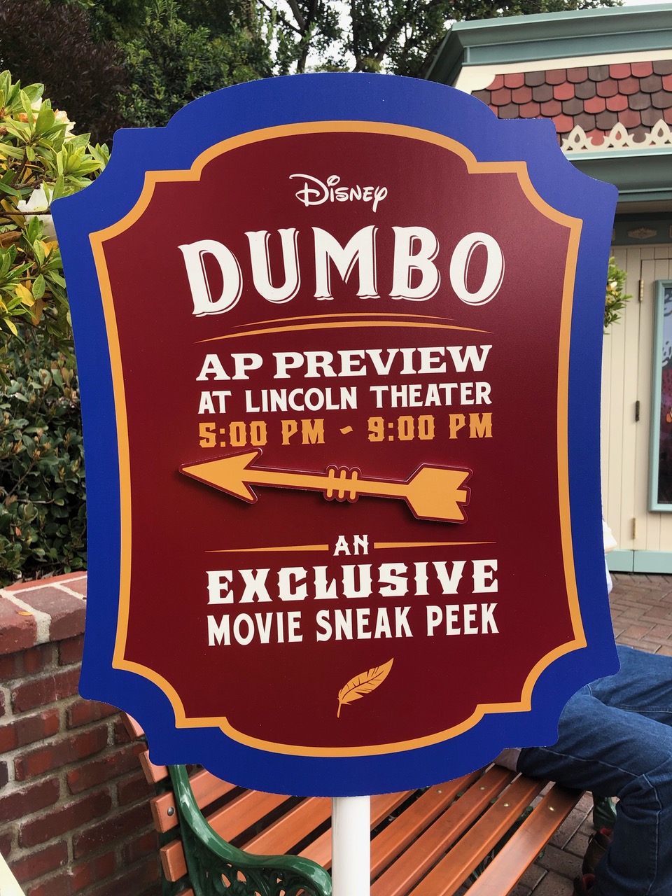 Dumbo-AP-preview-sign.jpeg