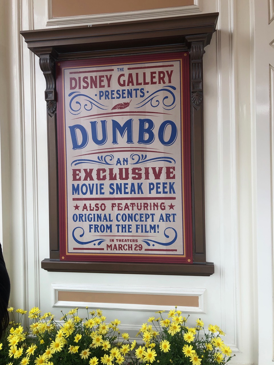 Dumbo-sneak-peek-and-gallery-poster