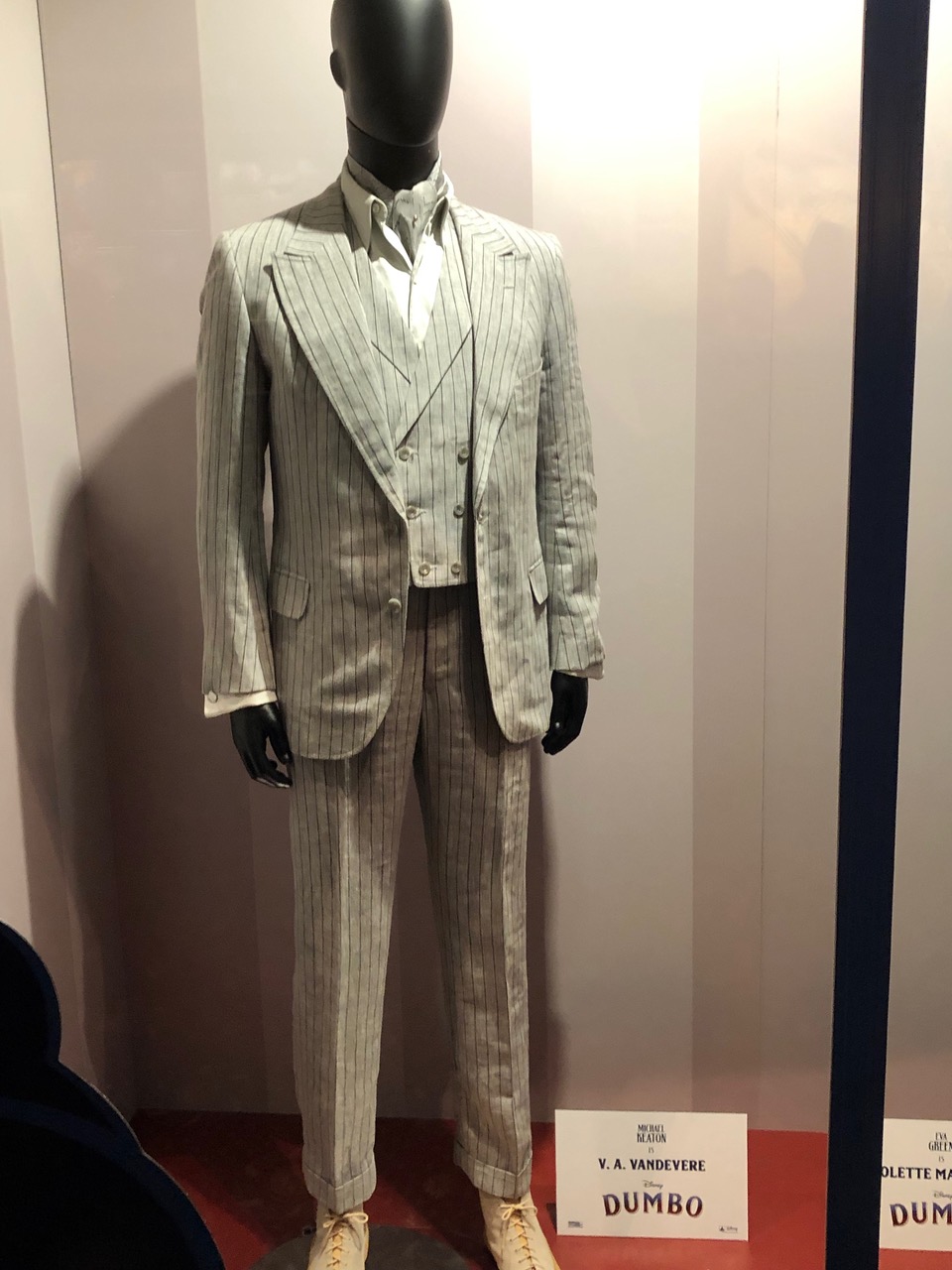 Dumbo-sneak-peek-costume-display-Vandevere.jpeg