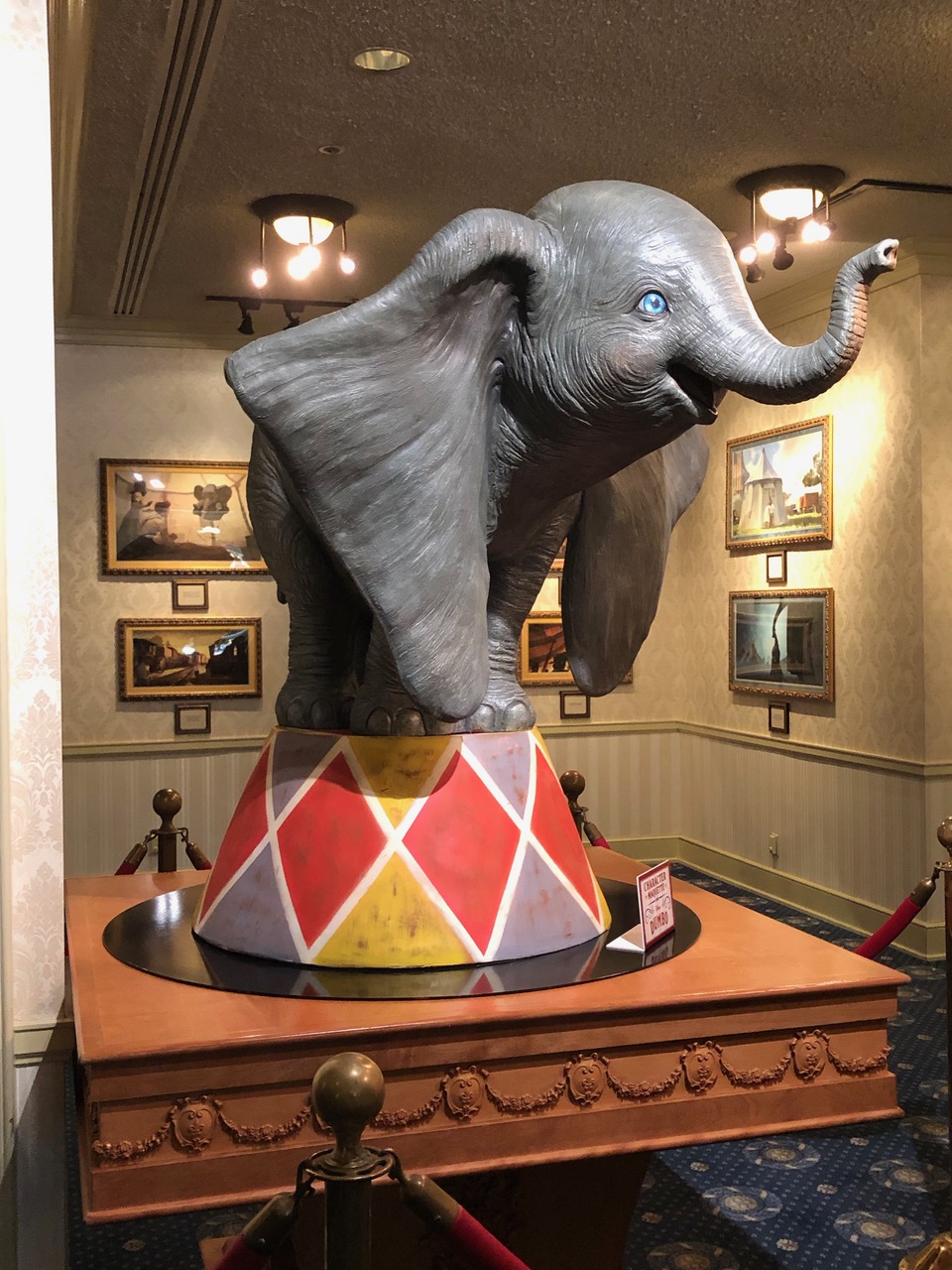 Dumbo-sneak-peek-maquette2.jpeg