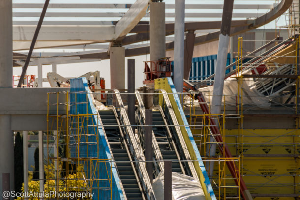 Disneyland Castle, Disneyland Update – Castle Metamorphosis and Star Wars Outcroppings