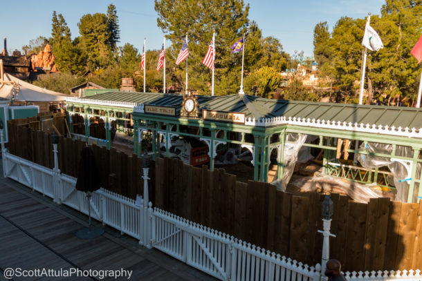 Disneyland Castle, Disneyland Update &#8211; Castle Metamorphosis and Star Wars Outcroppings