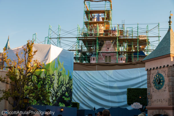 Disneyland Castle, Disneyland Update – Castle Metamorphosis and Star Wars Outcroppings
