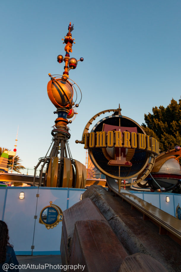 Disneyland Castle, Disneyland Update – Castle Metamorphosis and Star Wars Outcroppings