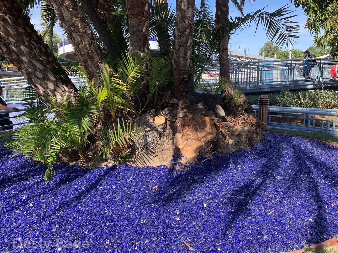 , Disneyland Update – It’s a Wall World