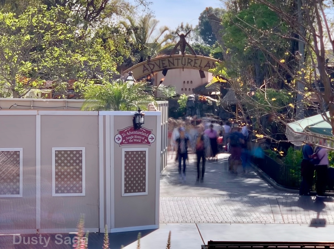 , Disneyland Update – It’s a Wall World