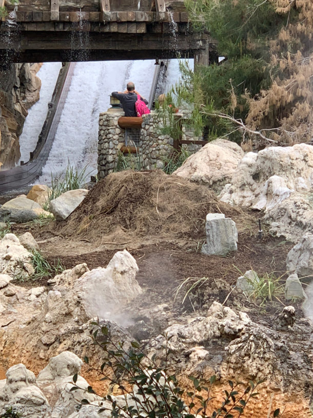 , Disneyland Update – Sign of the Times