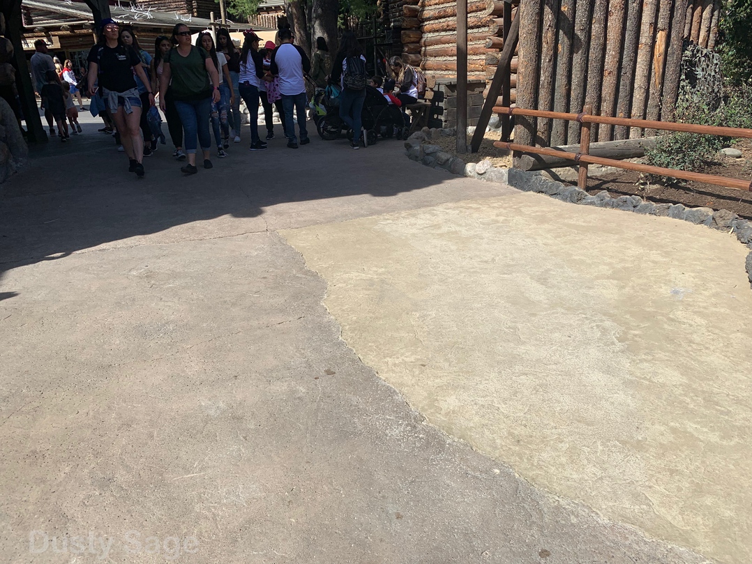 , Disneyland Update &#8211; It&#8217;s a Wall World