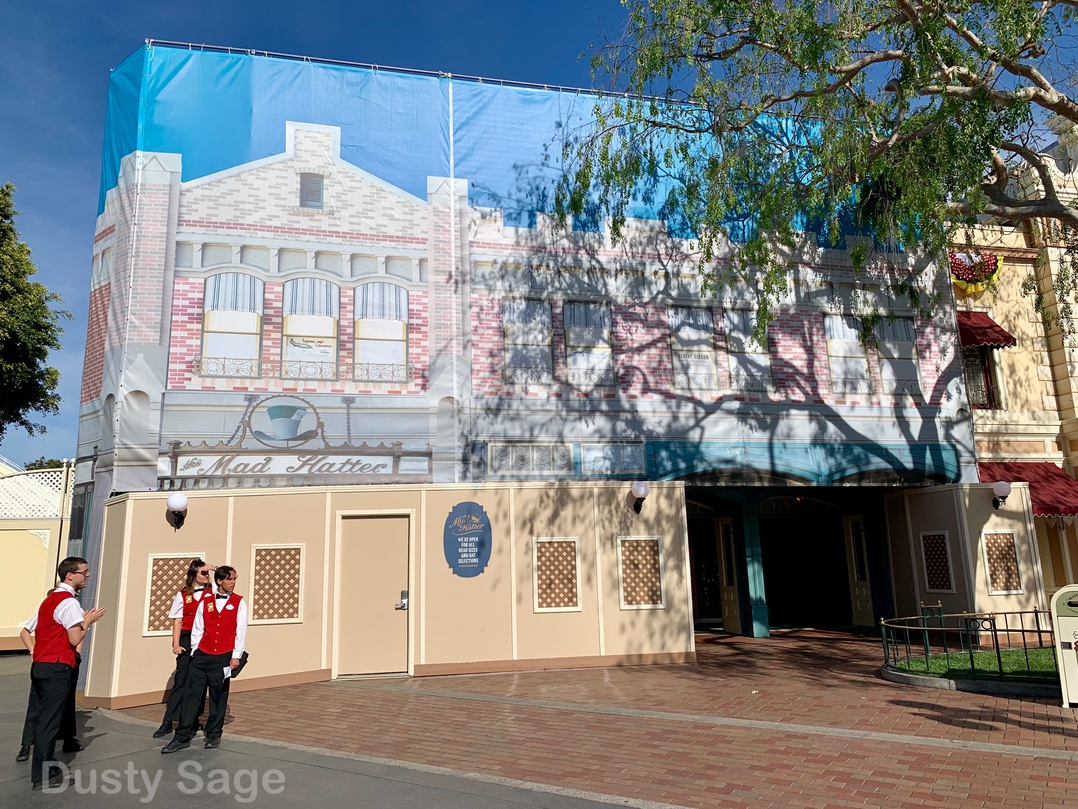 , Disneyland Update &#8211; It&#8217;s a Wall World