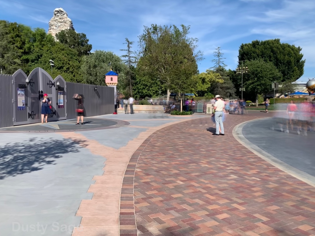 , Disneyland Update – It’s a Wall World