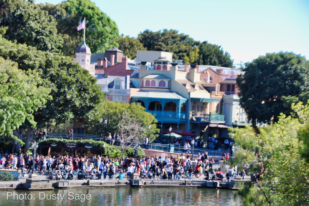 , Disneyland Update &#8211; New Star Wars Details, Stardust Expands, Springtime in the Parks