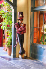 Disneyland-Disneyland-Shadow-Man-2