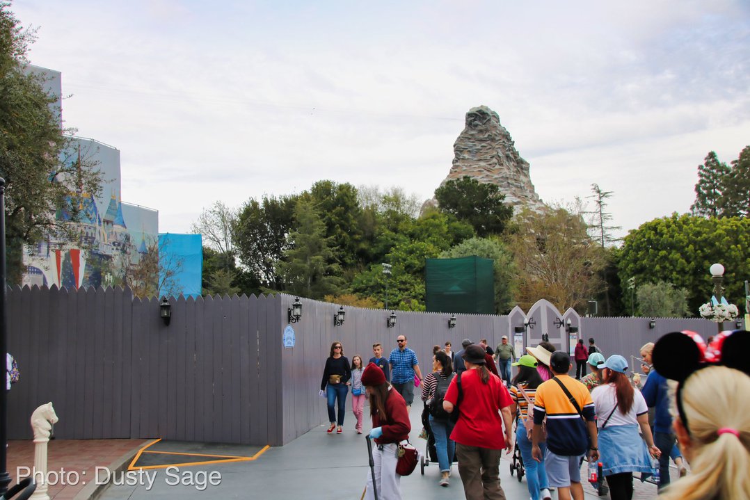 , Disneyland Update &#8211; New Star Wars Details, Stardust Expands, Springtime in the Parks