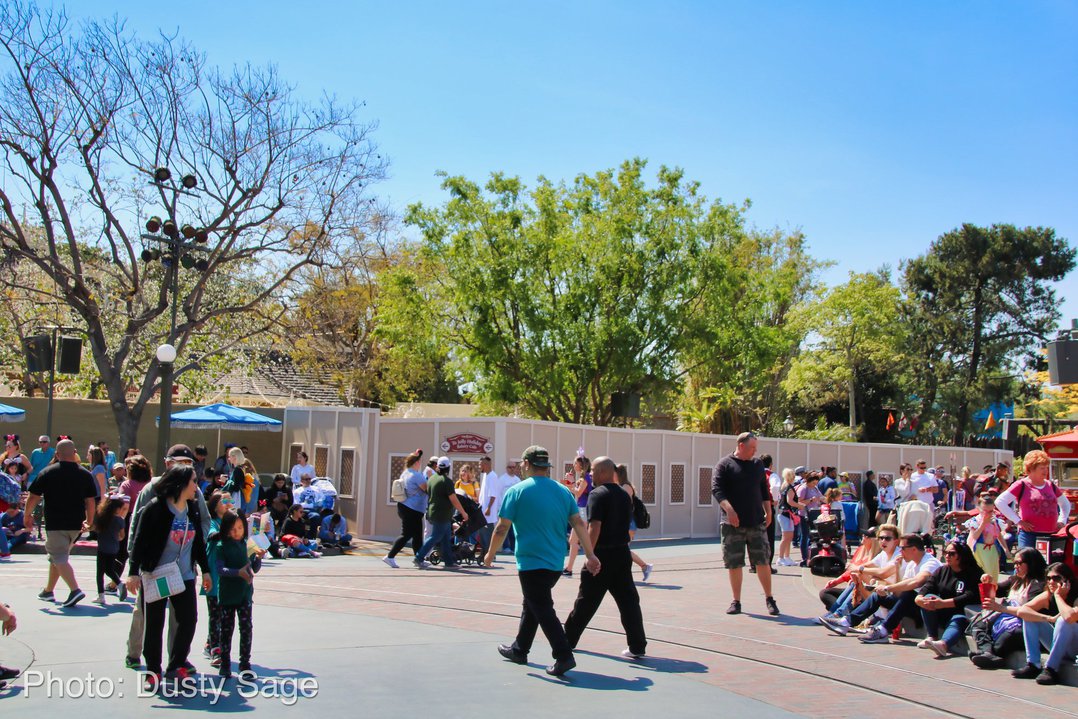 , Disneyland Update &#8211; New Star Wars Details, Stardust Expands, Springtime in the Parks