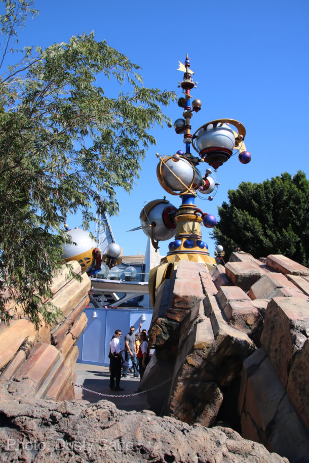 , Disneyland Update &#8211; Sign of the Times