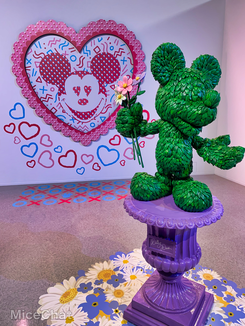 Pop-Up Disney, Snap to it at Pop-Up Disney! A Mickey Celebration