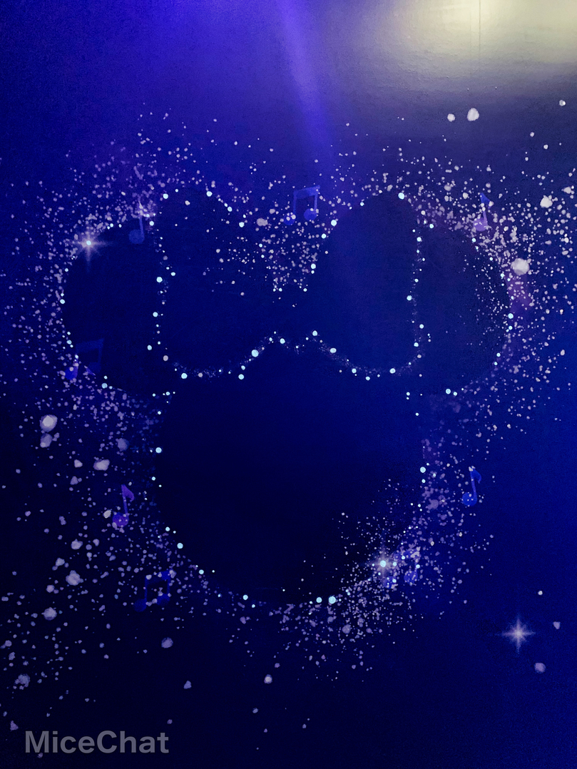 Pop-Up Disney, Snap to it at Pop-Up Disney! A Mickey Celebration