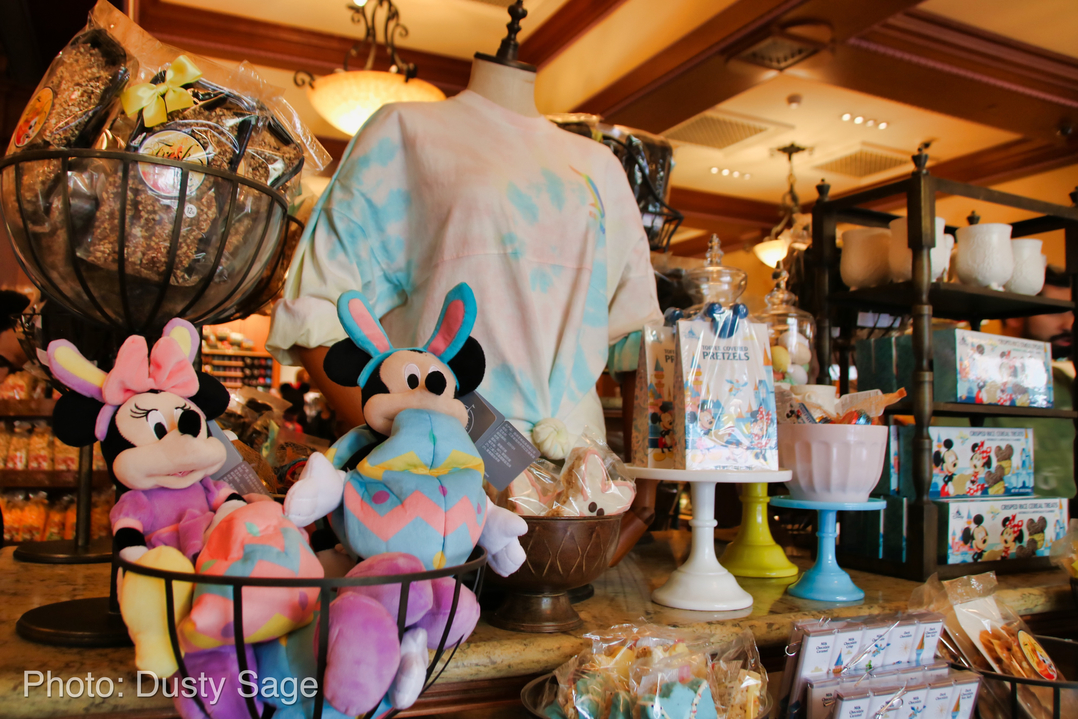 , Disneyland Update – New Star Wars Details, Stardust Expands, Springtime in the Parks