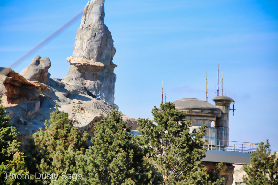 , Disneyland Update &#8211; New Star Wars Details, Stardust Expands, Springtime in the Parks