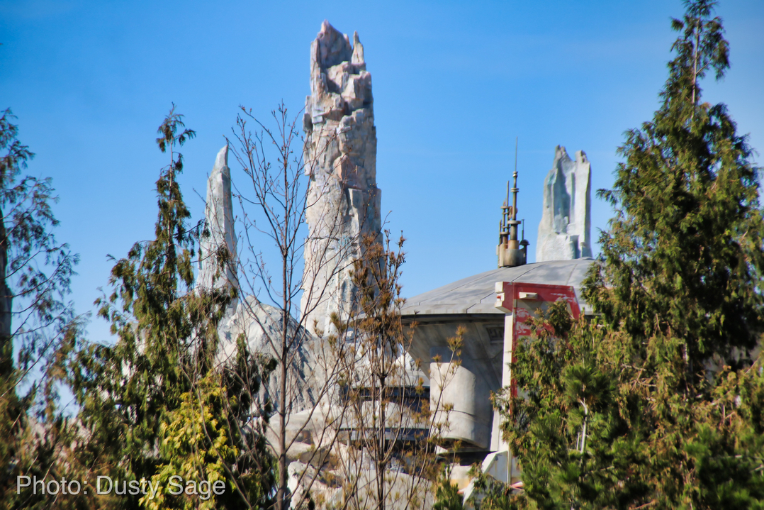 , Disneyland Update &#8211; It&#8217;s a Wall World