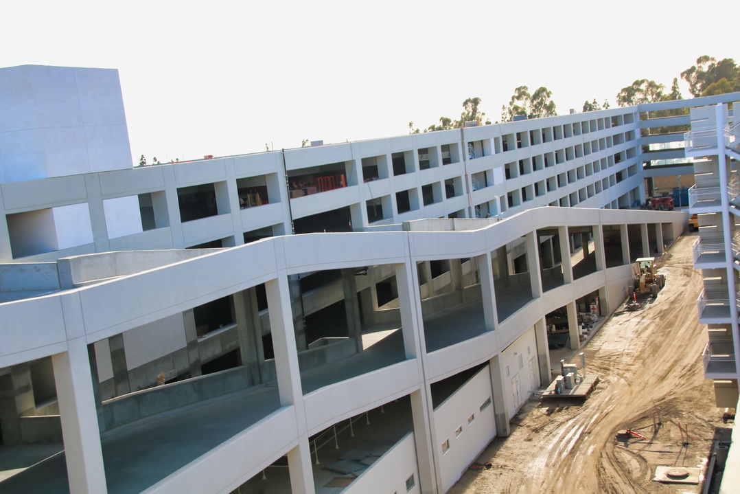 , Disneyland Update – It’s a Wall World
