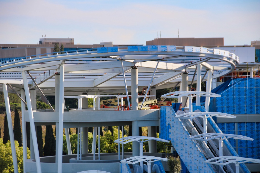 , Disneyland Update – It’s a Wall World
