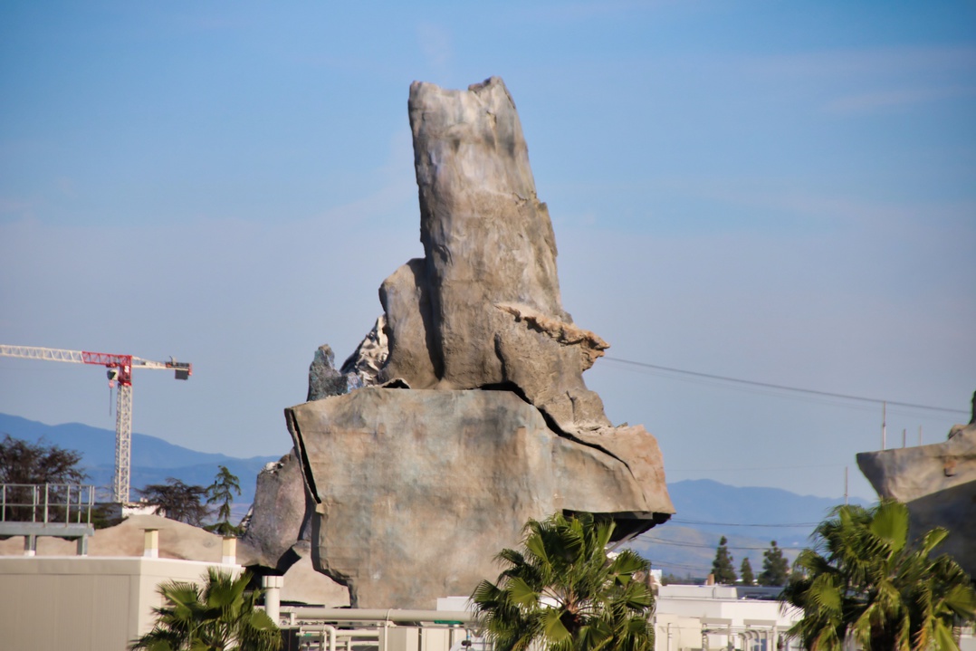 , Disneyland Update – It’s a Wall World