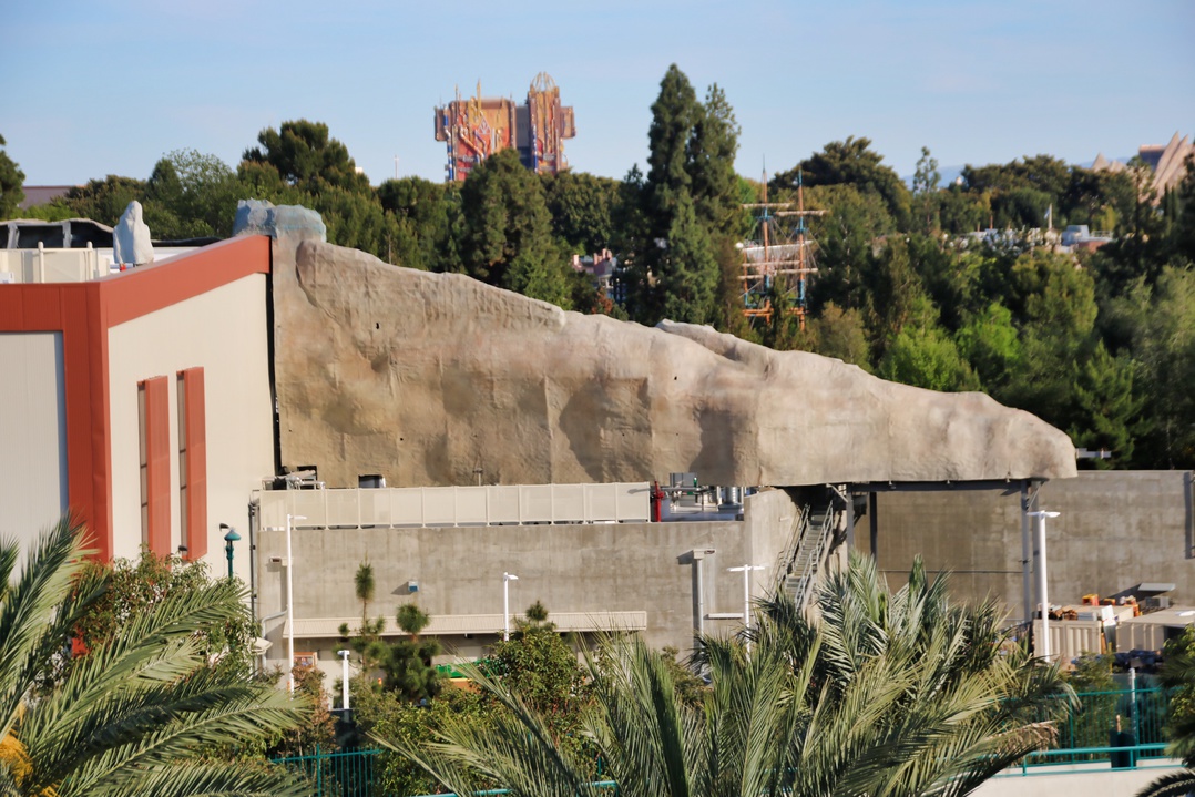 , Disneyland Update – It’s a Wall World