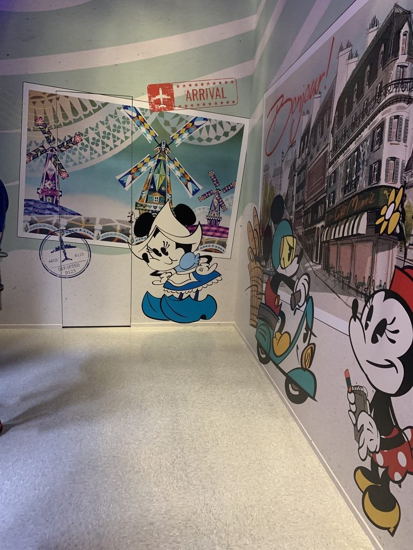 Pop-Up Disney, Snap to it at Pop-Up Disney! A Mickey Celebration