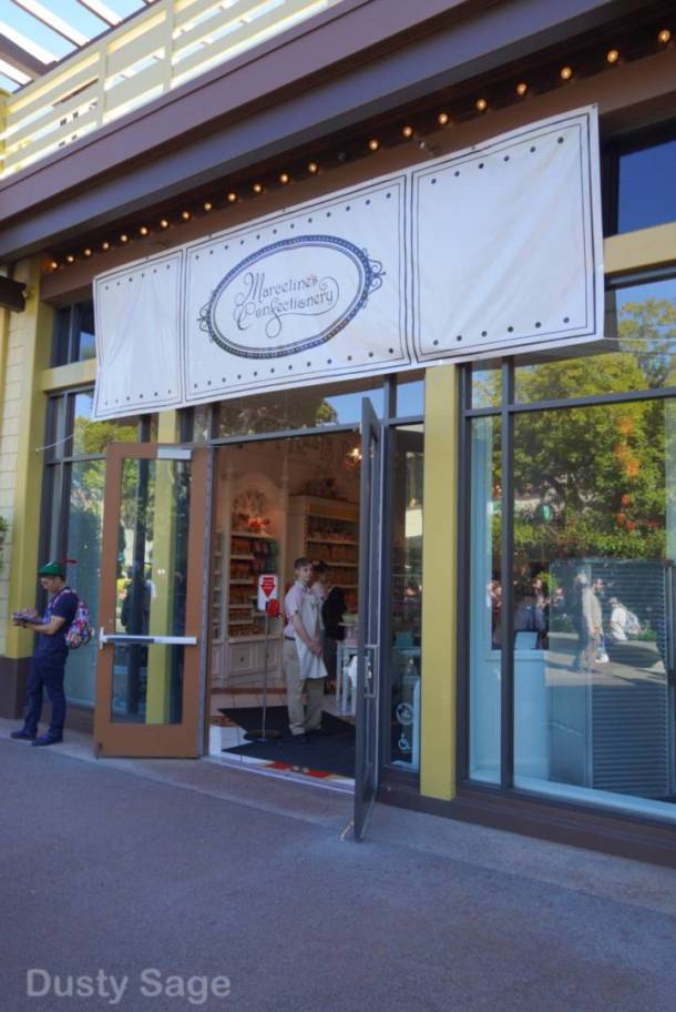 , Disneyland Update – Beauty Awakens, Ears End & Honeyboo You