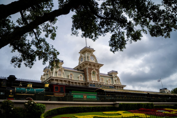 Magic Kingdom Construction, Dateline Disney World – Magic Kingdom a Necessary Mess