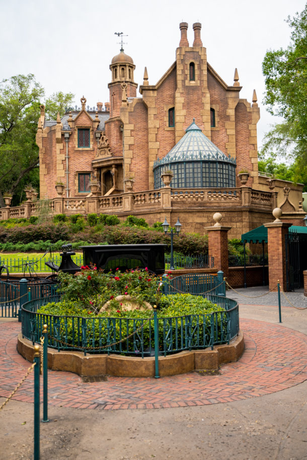 Magic Kingdom Construction, Dateline Disney World – Magic Kingdom a Necessary Mess