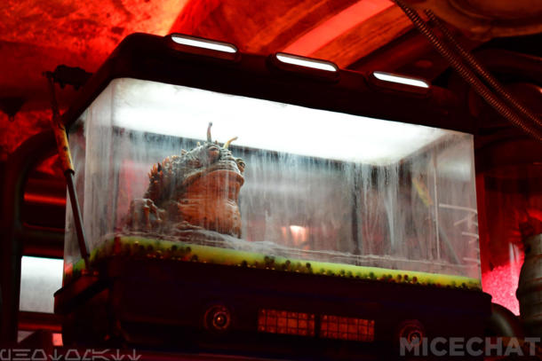Oga's Cantina, NOW WITHOUT RESERVATIONS – Oga’s Cantina Delivers the “Star Wars” to Galaxy’s Edge